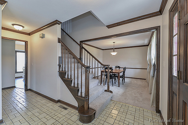 1983 Somerset Ln, Wheaton, IL 60189 photo 3