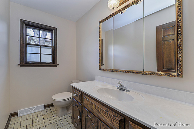1983 Somerset Ln, Wheaton, IL 60189 photo 10