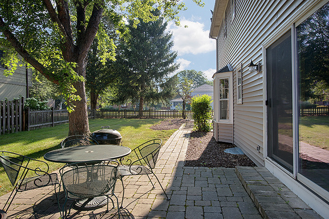 1983 Somerset Ln, Wheaton, IL 60189 photo 17