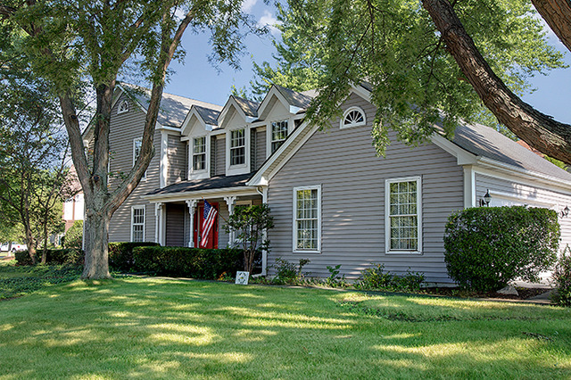 1983 Somerset Ln, Wheaton, IL 60189 photo 2