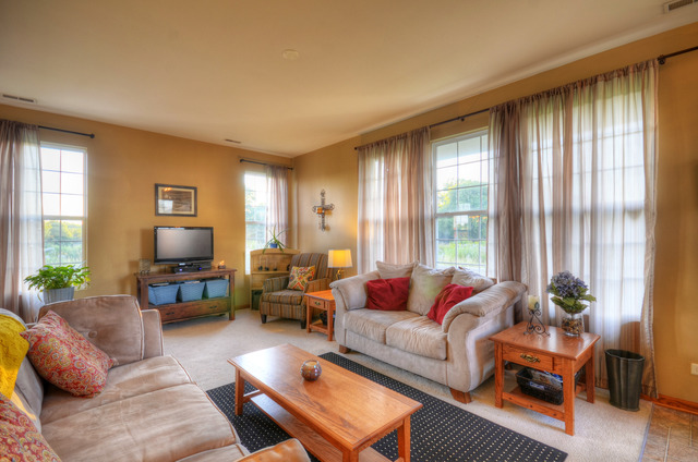 2702 Evergreen Cir, Mchenry, IL 60050 photo 3