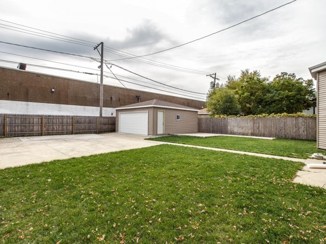 5403 W Rice St, Chicago, IL 60651 photo 23