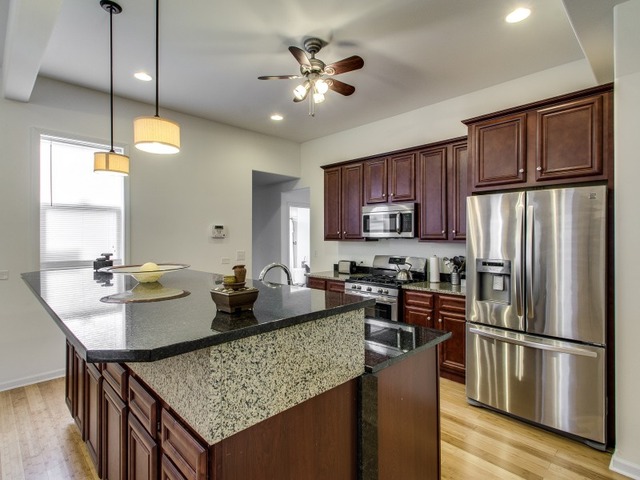 5403 W Rice St, Chicago, IL 60651 photo 7