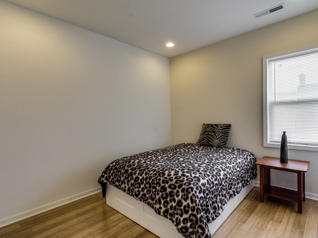 5403 W Rice St, Chicago, IL 60651 photo 12