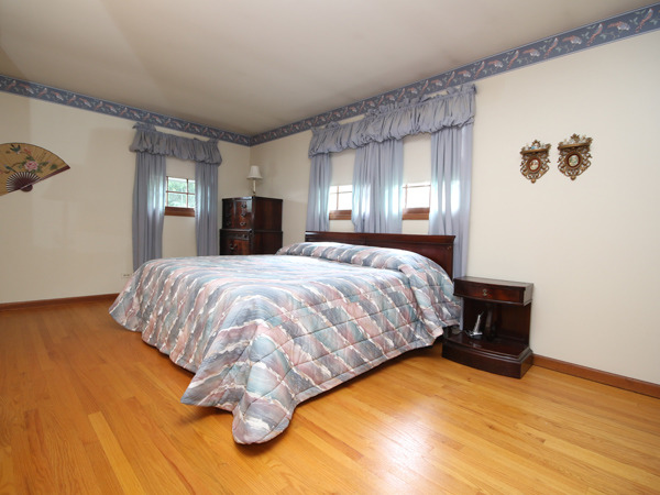 2 S361 Seneca Rd, Wheaton, IL 60189 photo 14