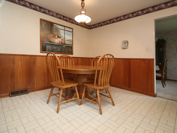 2 S361 Seneca Rd, Wheaton, IL 60189 photo 10