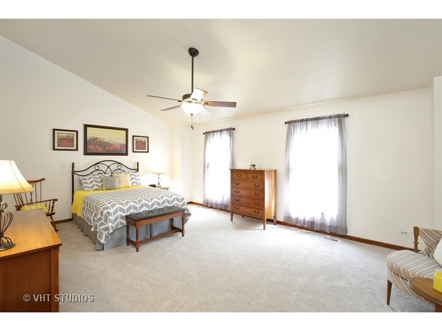 5700 Silent Brook Ln, Rolling Meadows, IL 60008 photo 7