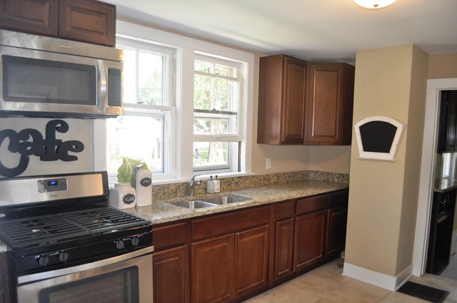 459 George St, Elgin, IL 60120 photo 4