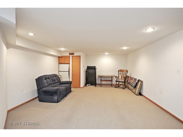 311 E Reader St, Elburn, IL 60119 photo 9