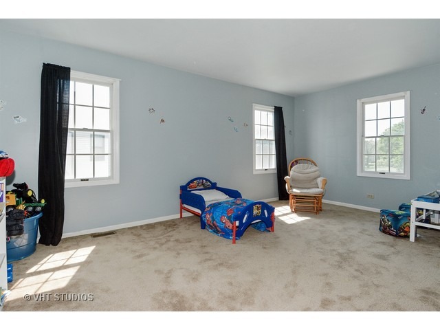 608 Alice Pl, Elgin, IL 60123 photo 11