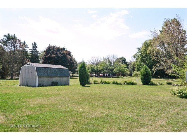 608 Alice Pl, Elgin, IL 60123 photo 15