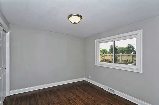 992 N Wheeling Rd, Mount Prospect, IL 60056 photo 14