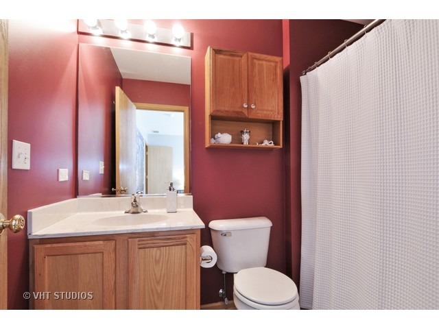 2092 Grayhawk Dr, Aurora, IL 60503 photo 8