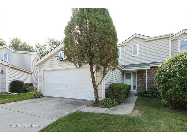 677 London Sq, Hoffman Estates, IL 60169 photo 1