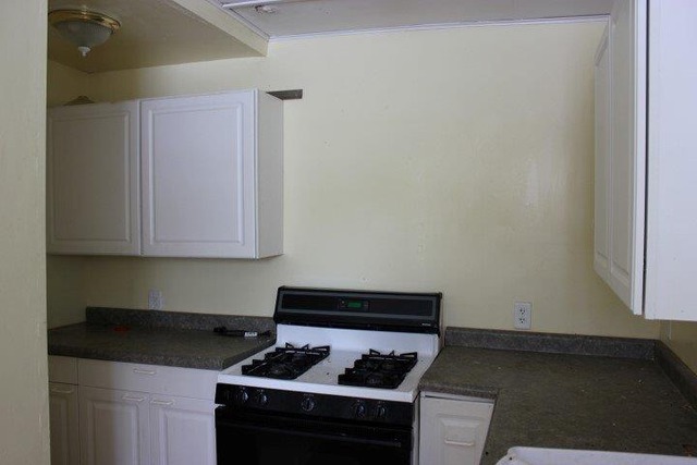 710 E 5th St, Sterling, IL 61081 photo 3
