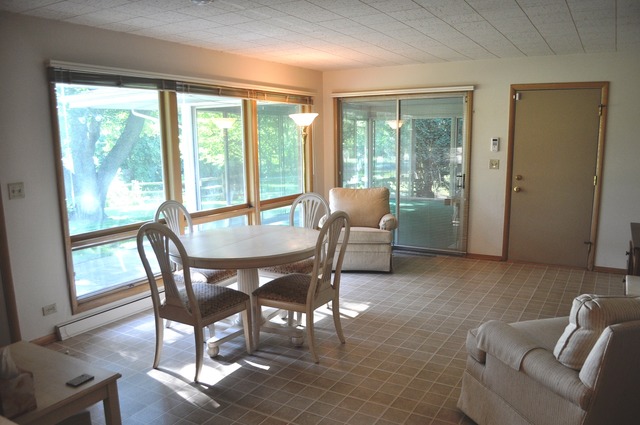 799 Scott Dr, Elgin, IL 60123 photo 9