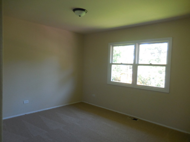 1052 Valley Stream Dr, Wheeling, IL 60090 photo 10