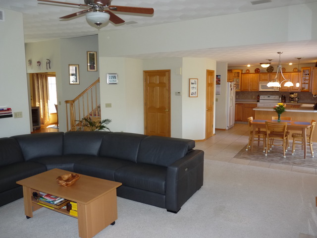 9258 River View Trl, Roscoe, IL 61073 photo 3