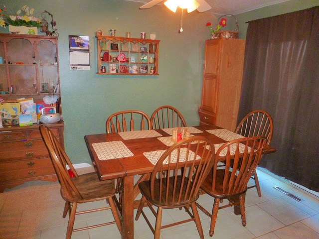 875 S Foley Ave, Kankakee, IL 60901 photo 2