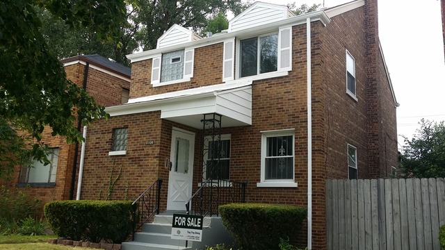 2106 E 73rd St, Chicago, IL 60649 photo 1