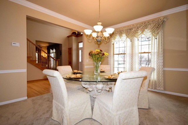 1192 Litchfield Ln, Bartlett, IL 60103 photo 4