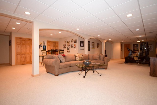 1192 Litchfield Ln, Bartlett, IL 60103 photo 19