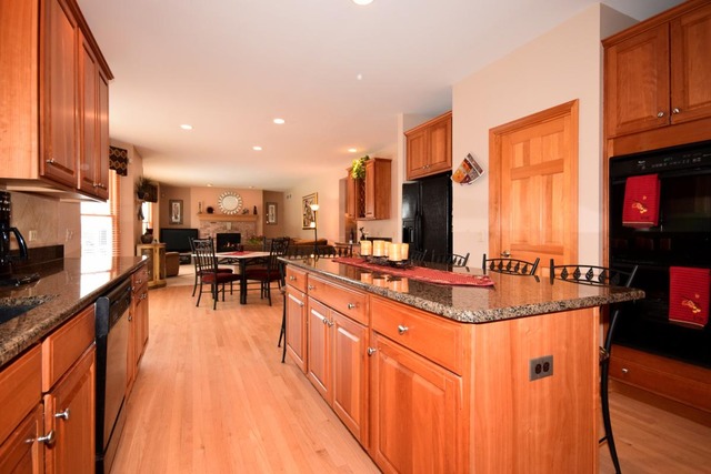 1192 Litchfield Ln, Bartlett, IL 60103 photo 6