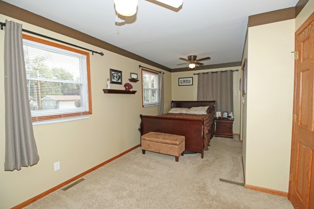 1613 Flower St, Mchenry, IL 60050 photo 10