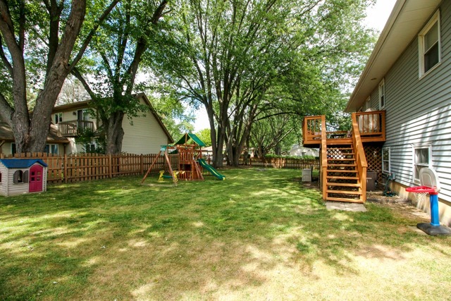 1613 Flower St, Mchenry, IL 60050 photo 21