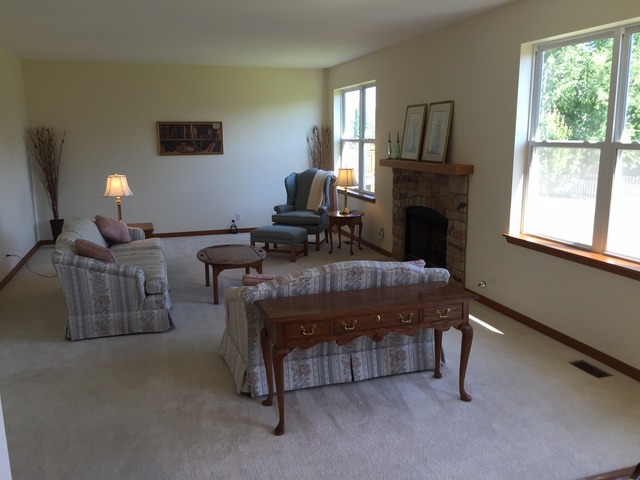 2777 Moraine Valley Rd, Wauconda, IL 60084 photo 4