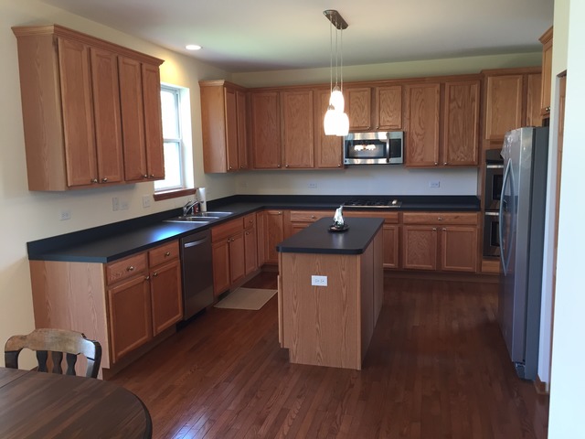 2777 Moraine Valley Rd, Wauconda, IL 60084 photo 2