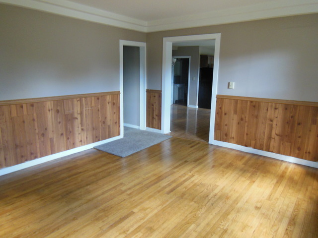 221 W Hall St, Sandwich, IL 60548 photo 4