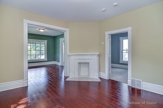 348 S Broadway St, Aurora, IL 60505 photo 6