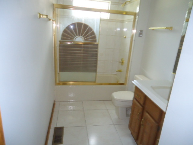 6129 Willowood Ln, Willowbrook, IL 60527 photo 14