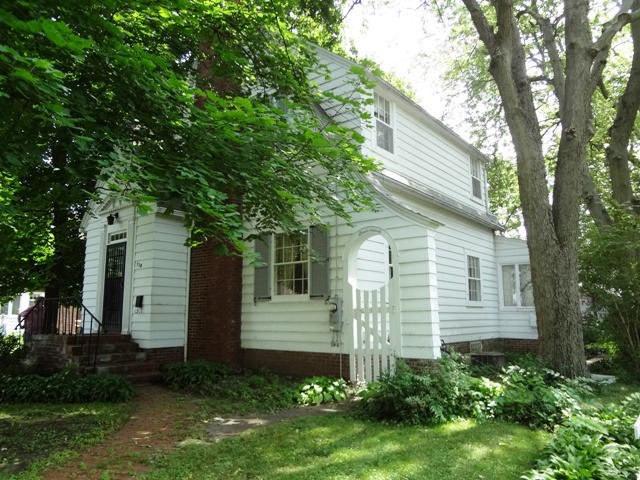 520 E Fellows St, Dixon, IL 61021 photo 9