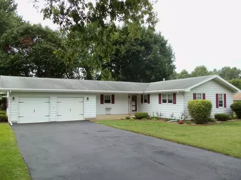 3765 N School Dr, Morris, IL 60450 photo 1
