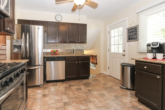 565 Aberdeen St, Hoffman Estates, IL 60169 photo 6