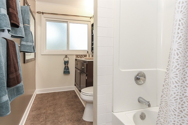 565 Aberdeen St, Hoffman Estates, IL 60169 photo 15