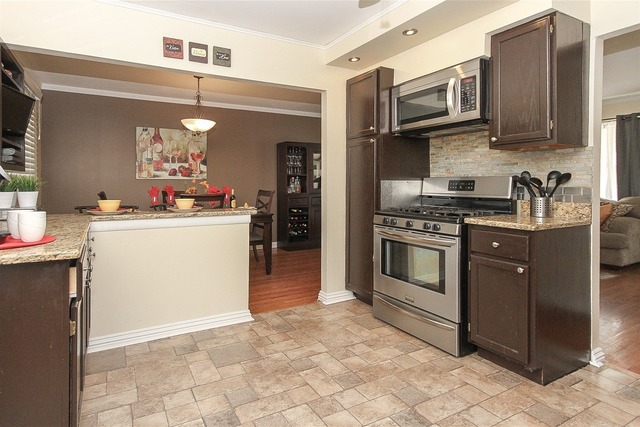 565 Aberdeen St, Hoffman Estates, IL 60169 photo 9