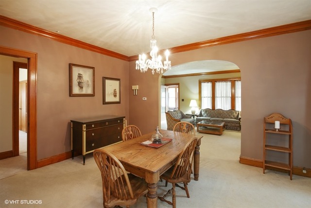 520 Mcclure Ave, Elgin, IL 60123 photo 3