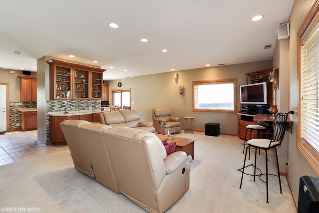 1739 Morse Ave, Des Plaines, IL 60018 photo 4