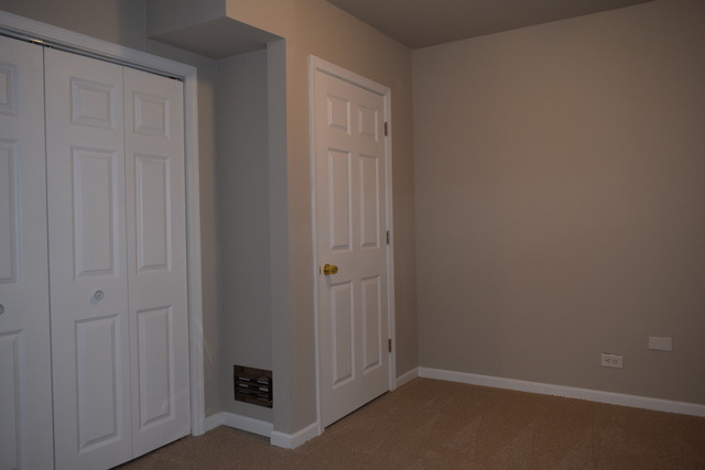 725 W Georgian Ct, Addison, IL 60101 photo 17