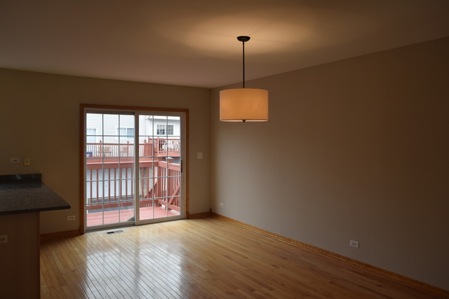 725 W Georgian Ct, Addison, IL 60101 photo 6