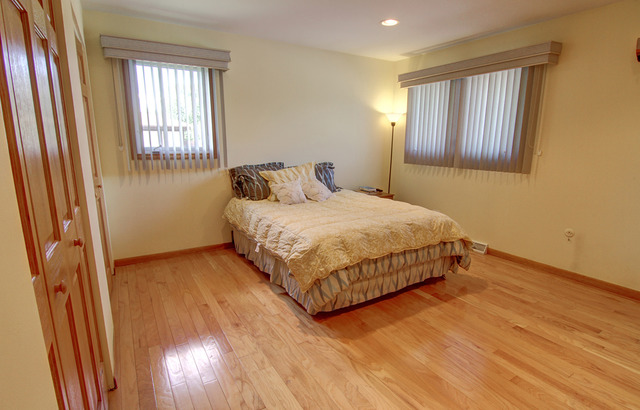 17 W063 Elm Ct, Willowbrook, IL 60527 photo 12