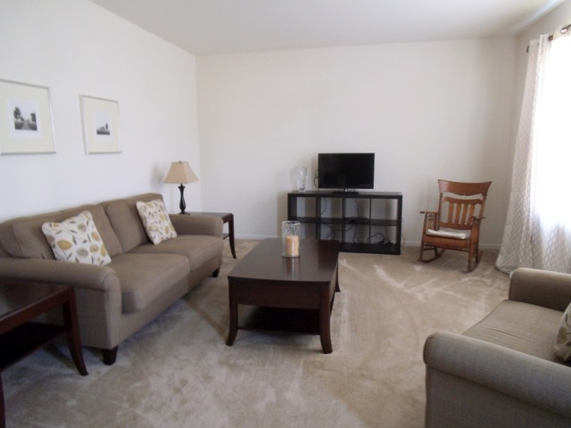 2304 Deerpath Rd, Bolingbrook, IL 60490 photo 6