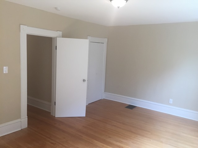 523 Walnut Ave, Elgin, IL 60123 photo 16
