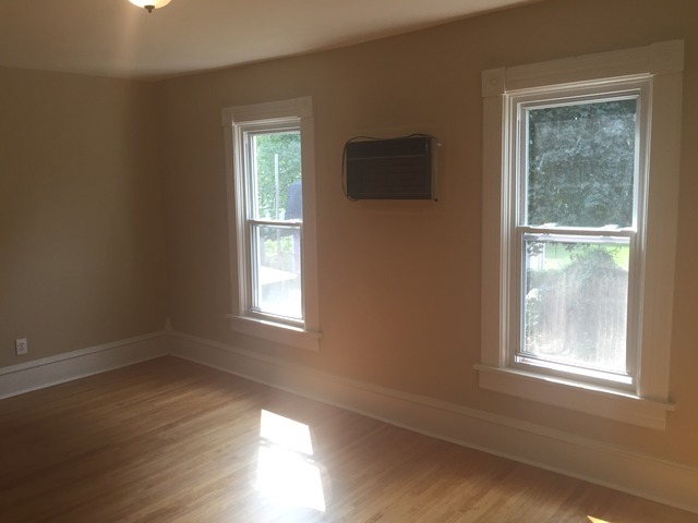 523 Walnut Ave, Elgin, IL 60123 photo 22
