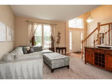 2203 Baxter Ct, Elgin, IL 60123 photo 3