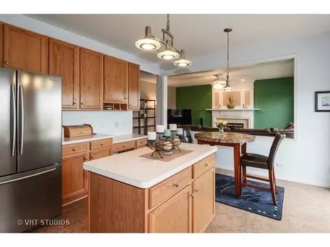 2203 Baxter Ct, Elgin, IL 60123 photo 6