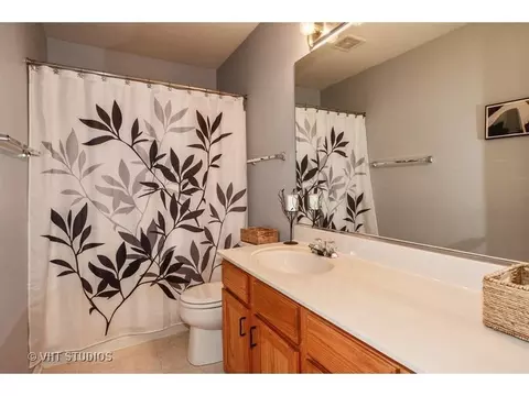 2203 Baxter Ct, Elgin, IL 60123 photo 15